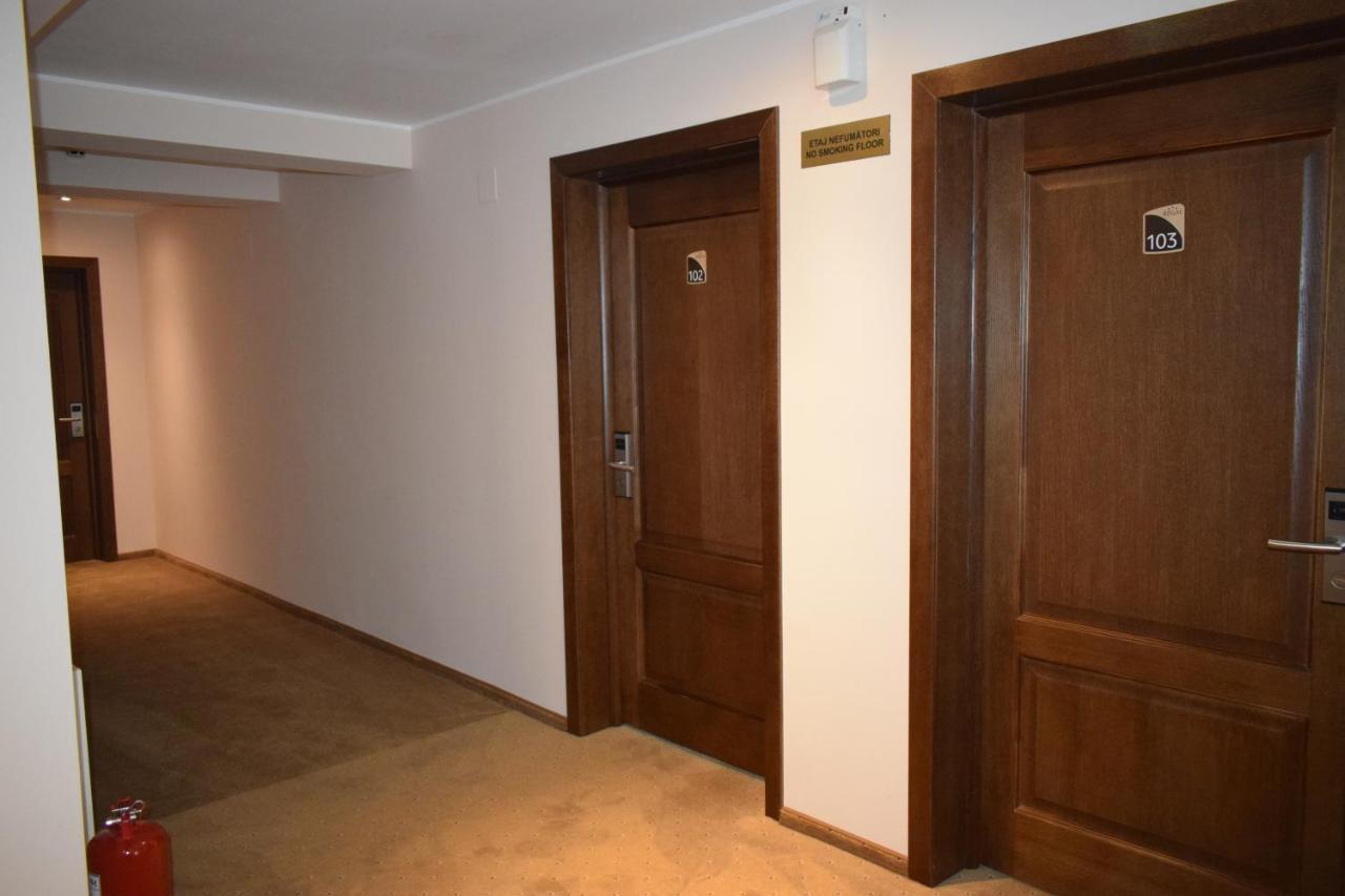Hotel Regal Brašov Exteriér fotografie