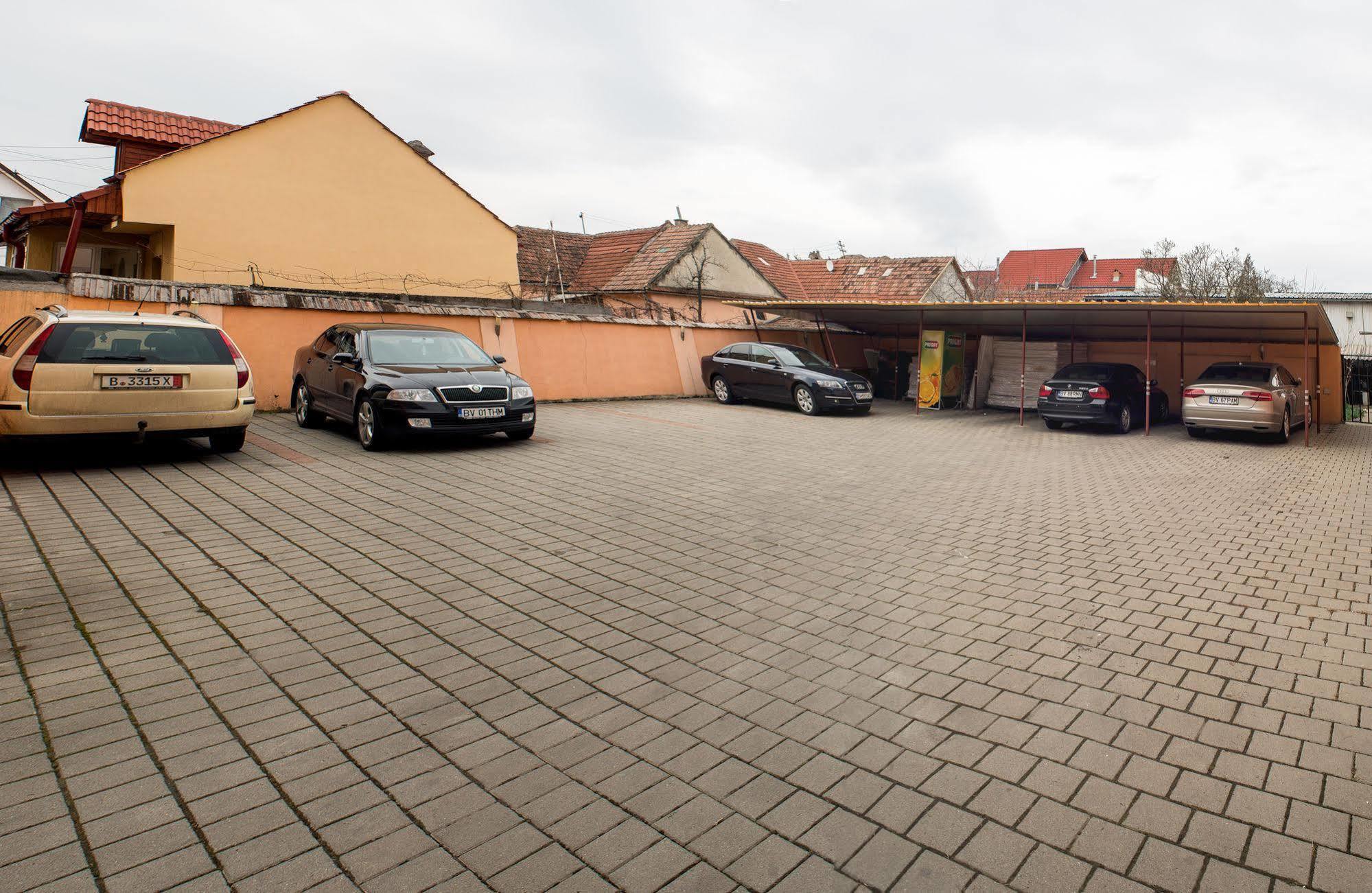 Hotel Regal Brašov Exteriér fotografie