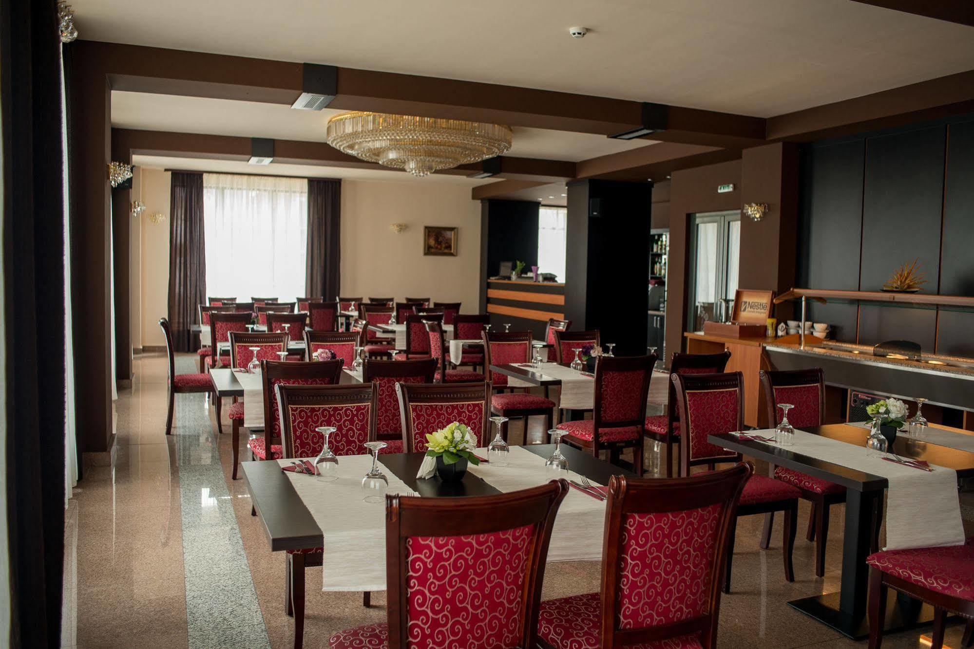 Hotel Regal Brašov Exteriér fotografie